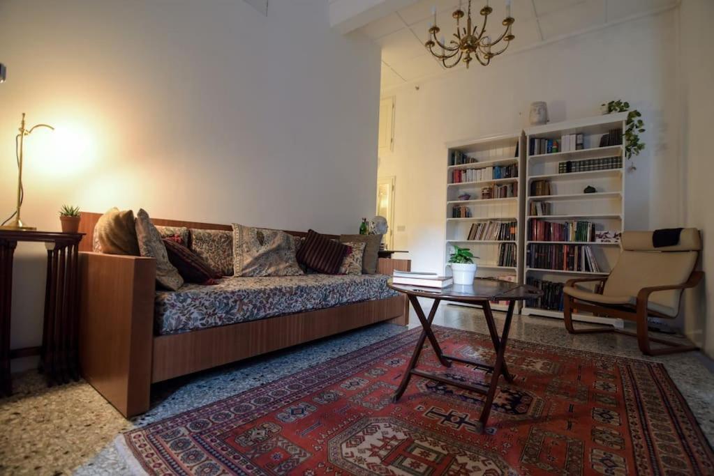 פירנצה Cozy Apartment With Private Garden - City Center - מראה חיצוני תמונה