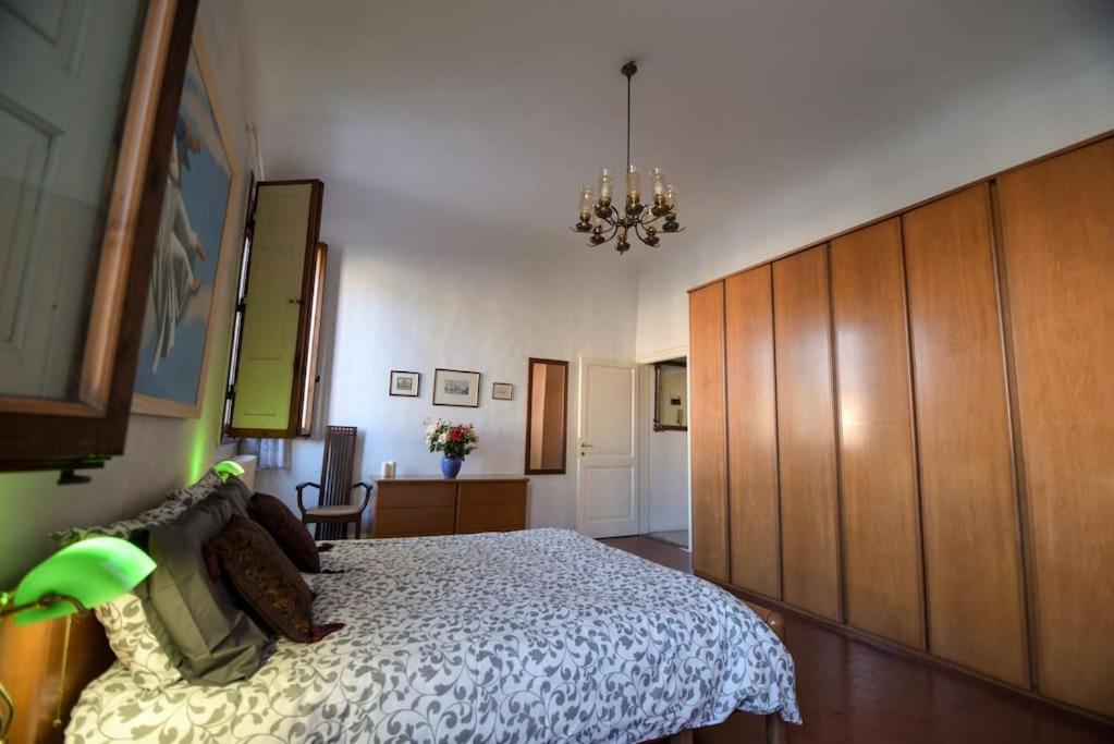 פירנצה Cozy Apartment With Private Garden - City Center - מראה חיצוני תמונה