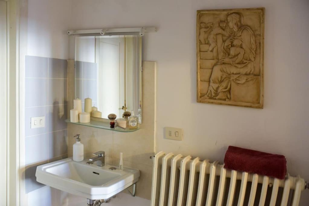 פירנצה Cozy Apartment With Private Garden - City Center - מראה חיצוני תמונה